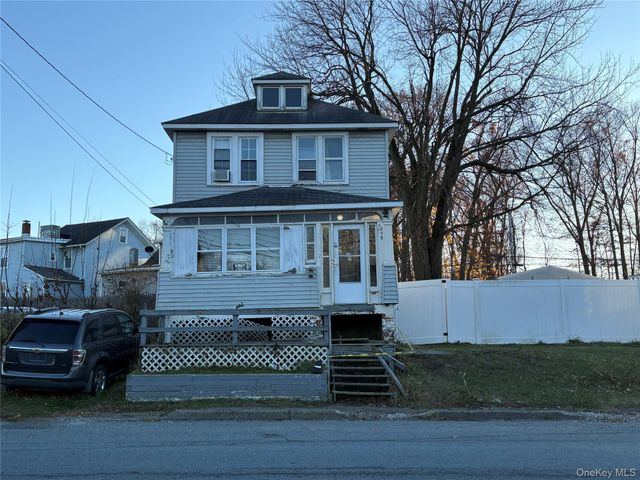 809 South Street, Newburgh, NY 12550