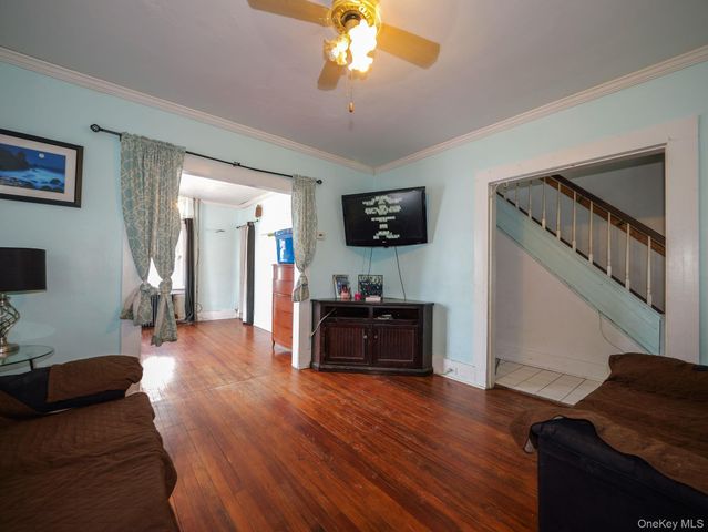 809 South Street, Newburgh, NY 12550