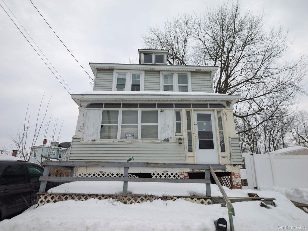 809 South Street, Newburgh, NY 12550