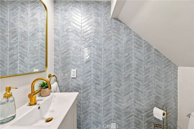 1903 190th Street, Redondo Beach, CA 90278