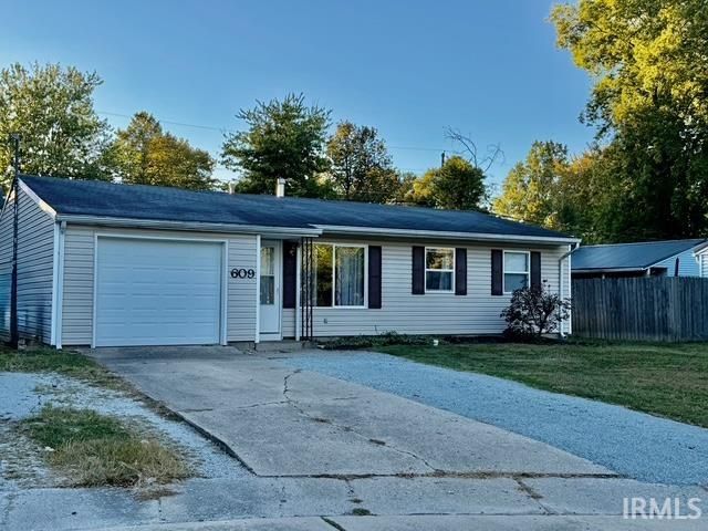 609 Briar Court, Kokomo, IN 46902