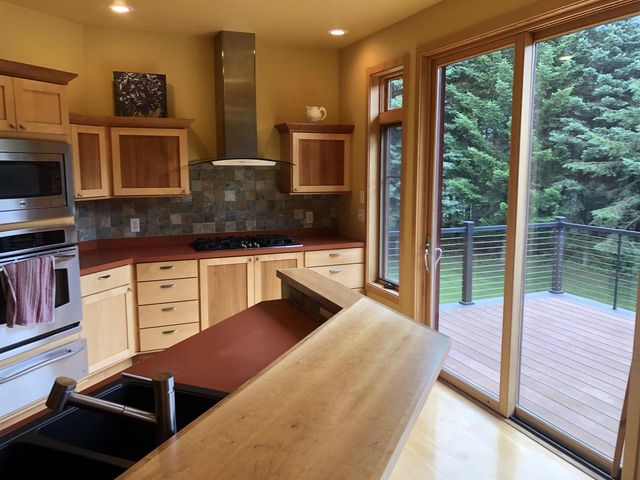 1903 STATESMAN DRIVE, Wausau, WI 54403