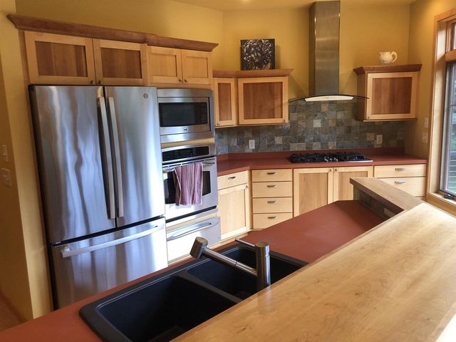 1903 STATESMAN DRIVE, Wausau, WI 54403