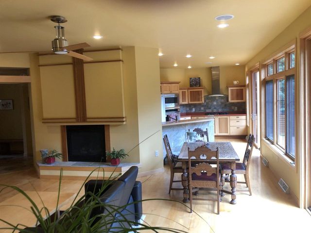 1903 STATESMAN DRIVE, Wausau, WI 54403