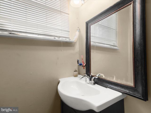 1031 EDMONDSON AVE, Baltimore, MD 21223