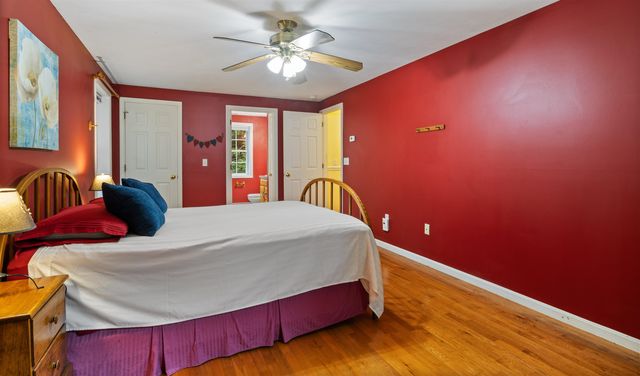 29 Abenaki Circle, Chester, NH 03036