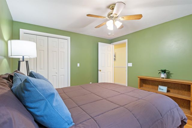 29 Abenaki Circle, Chester, NH 03036
