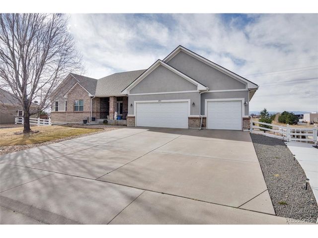 271 Corvette Cir, Fort Lupton, CO 80621