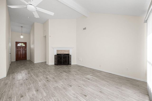 10824 W Mulberry Drive, La Porte, TX 77571