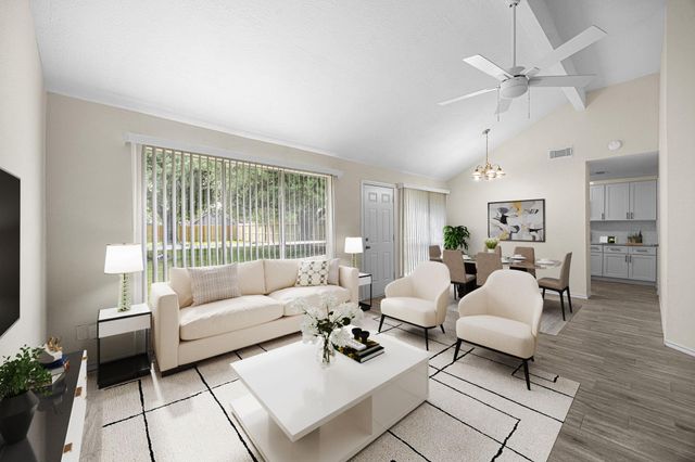 10824 W Mulberry Drive, La Porte, TX 77571