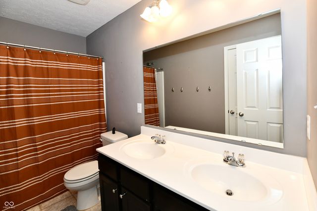 549 Gosford, Westfield, IN 46074