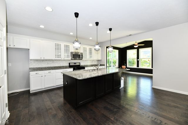 549 Gosford, Westfield, IN 46074