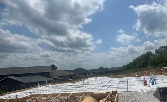 1765 N CORBET DR, Columbia, MO 65202