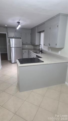 6504 Olde Savannah Road, Charlotte, NC 28227