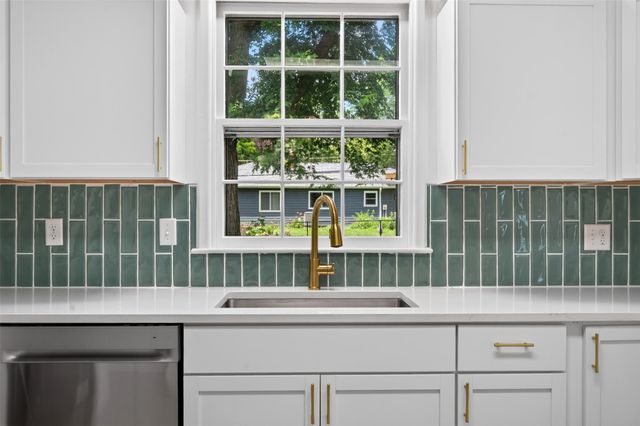 1411 Harding Avenue, Ames, IA 50010