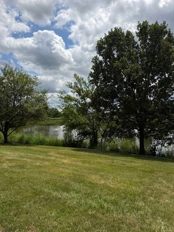 1110 Symphony Drive, Aurora, IL 60504