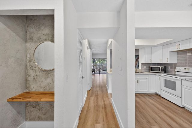 3326 LAUREL VIEW DRIVE, Brandon, FL 33511