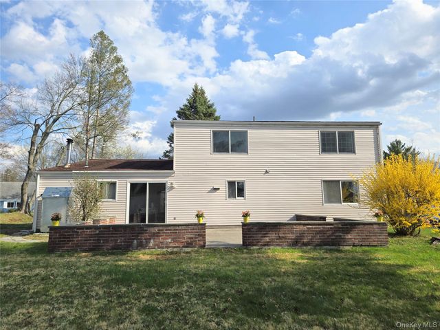 2585 Farsund Drive, Yorktown Heights, NY 10598