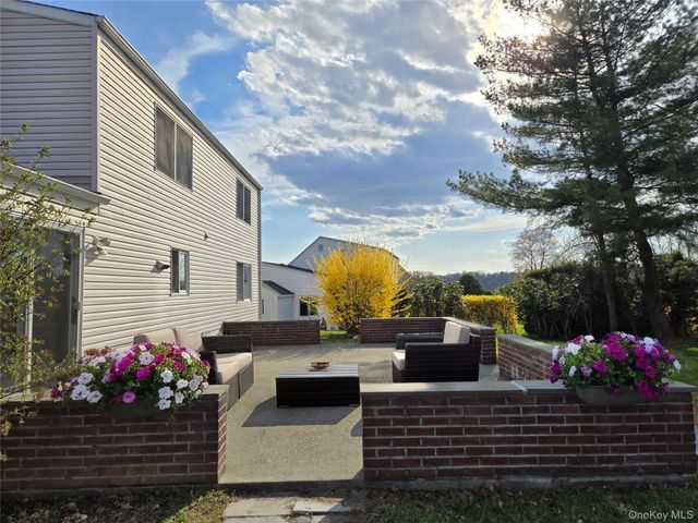 2585 Farsund Drive, Yorktown Heights, NY 10598