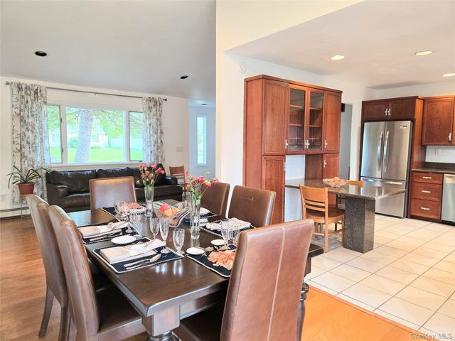 2585 Farsund Drive, Yorktown Heights, NY 10598