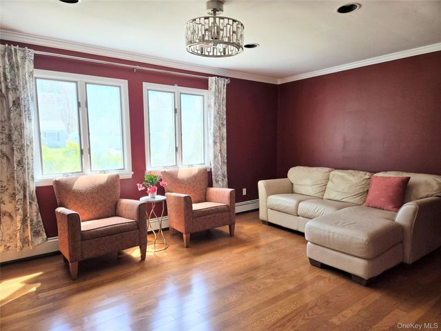 2585 Farsund Drive, Yorktown Heights, NY 10598