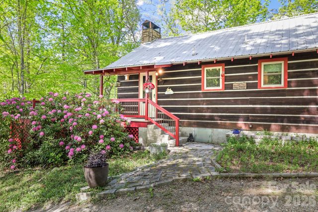 80 Corbin Hills Drive, Franklin, NC 28734