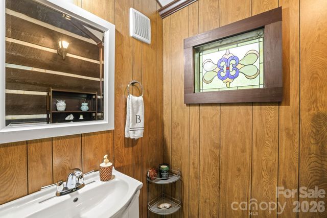 80 Corbin Hills Drive, Franklin, NC 28734