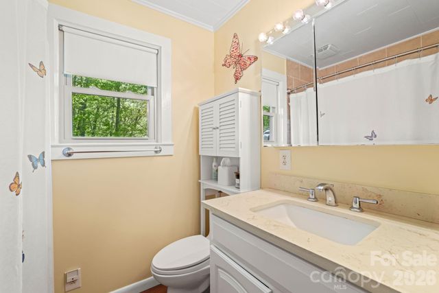 80 Corbin Hills Drive, Franklin, NC 28734