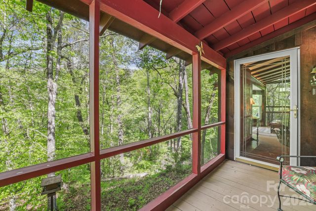 80 Corbin Hills Drive, Franklin, NC 28734