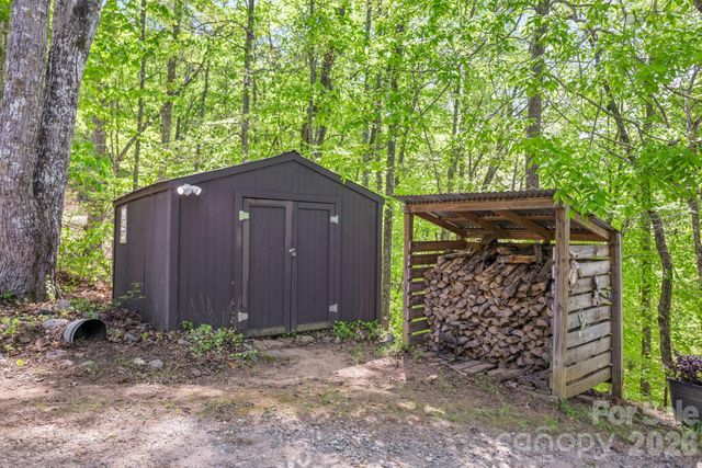 80 Corbin Hills Drive, Franklin, NC 28734