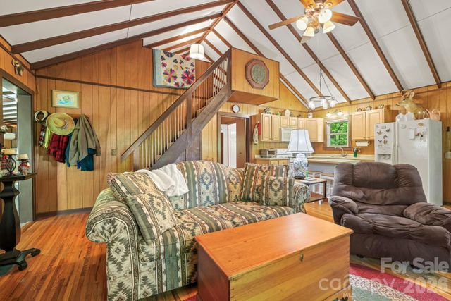 80 Corbin Hills Drive, Franklin, NC 28734