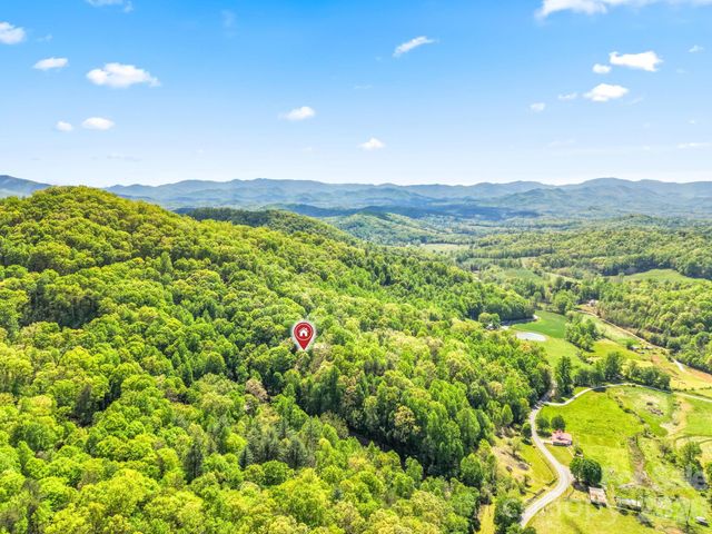80 Corbin Hills Drive, Franklin, NC 28734