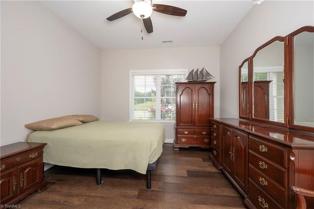 424 Waterton Way, Kernersville, NC 27284