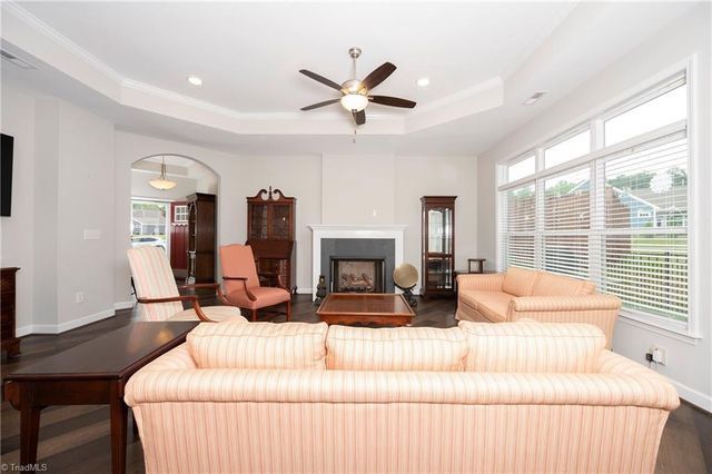 424 Waterton Way, Kernersville, NC 27284