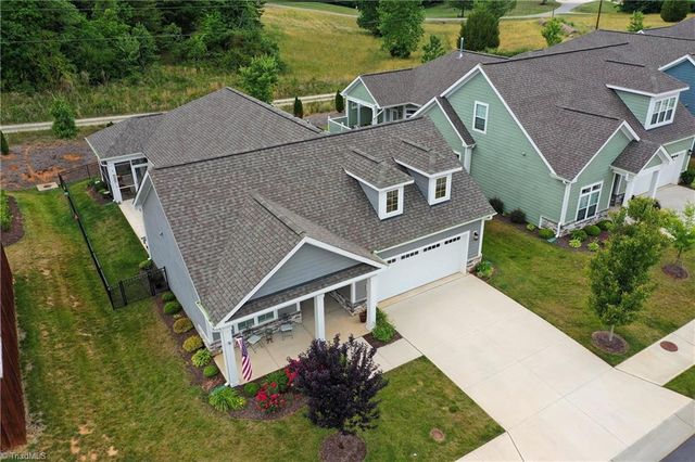424 Waterton Way, Kernersville, NC 27284