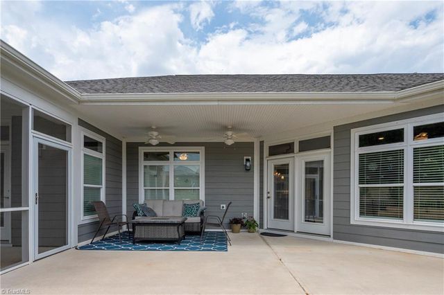 424 Waterton Way, Kernersville, NC 27284
