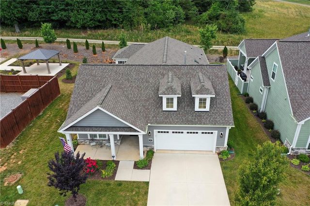 424 Waterton Way, Kernersville, NC 27284