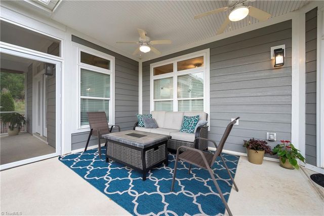 424 Waterton Way, Kernersville, NC 27284