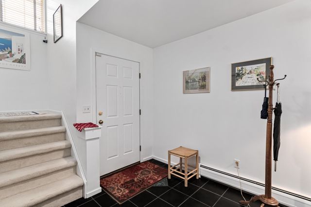 26 Lake Forest Drive, Burlington, VT 05401