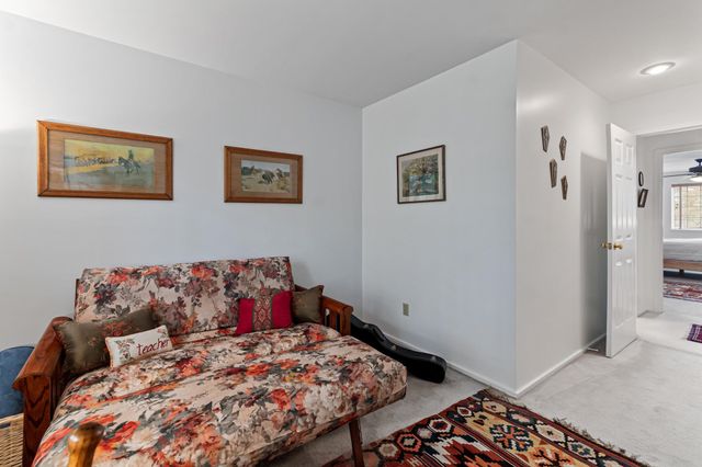 26 Lake Forest Drive, Burlington, VT 05401