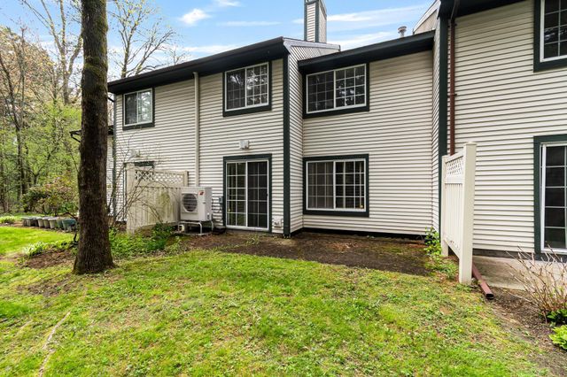 26 Lake Forest Drive, Burlington, VT 05401