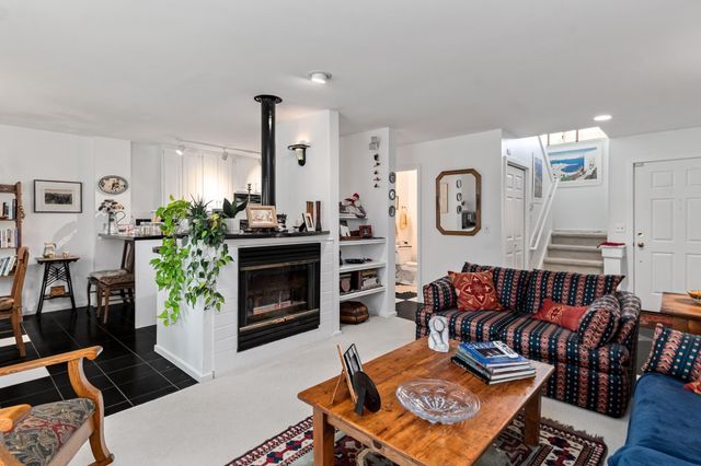 26 Lake Forest Drive, Burlington, VT 05401