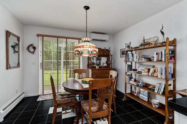 26 Lake Forest Drive, Burlington, VT 05401