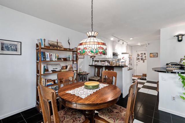 26 Lake Forest Drive, Burlington, VT 05401