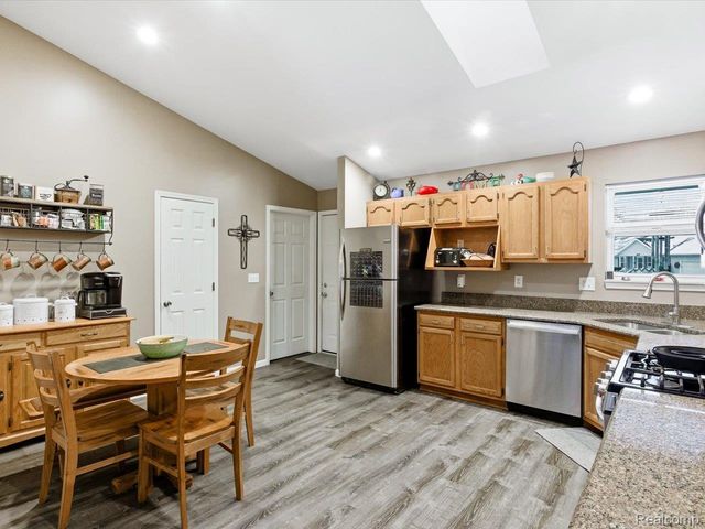 242 Forest Lane, Marysville, MI 48040