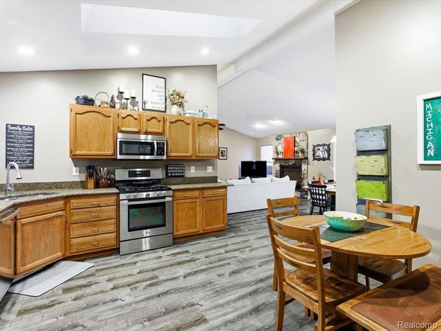 242 Forest Lane, Marysville, MI 48040