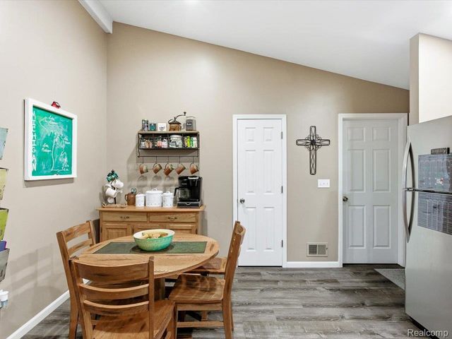 242 Forest Lane, Marysville, MI 48040