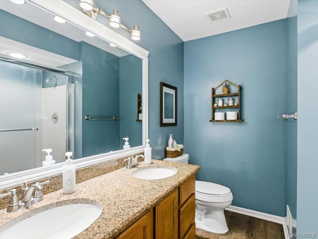 242 Forest Lane, Marysville, MI 48040