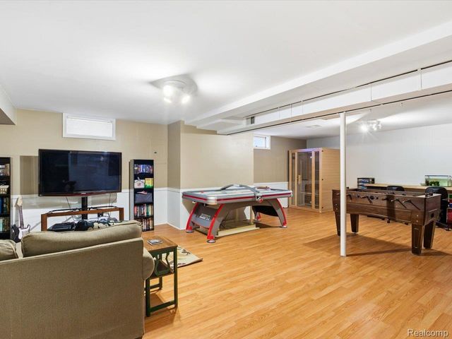 242 Forest Lane, Marysville, MI 48040