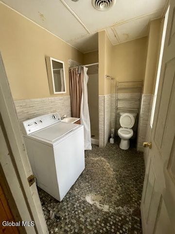 23 Sloan Street, Albany, NY 12202